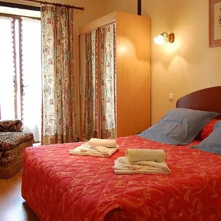 Bed and breakfast La Ferme De Laupiliere 3*